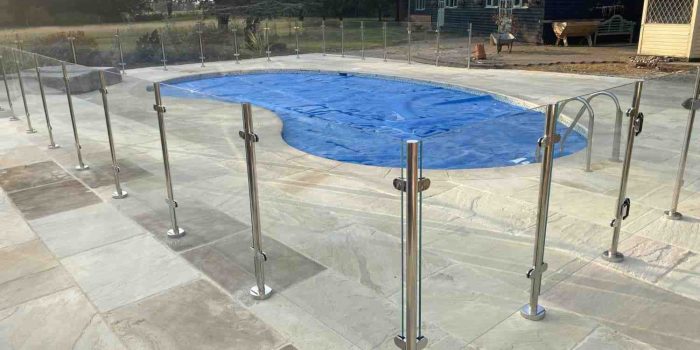 SafetyGlassBarriers
